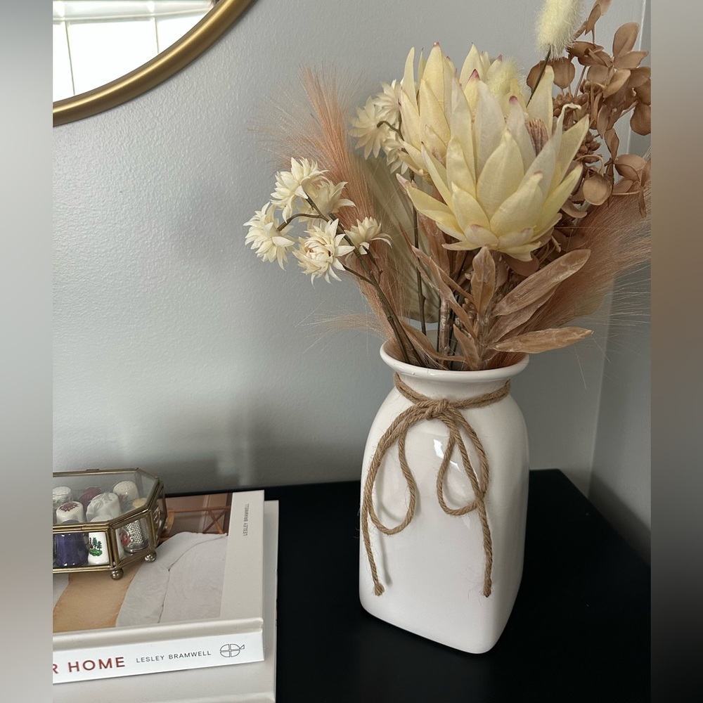Homesense Pompus and Fake Flower Bundle in White Vase